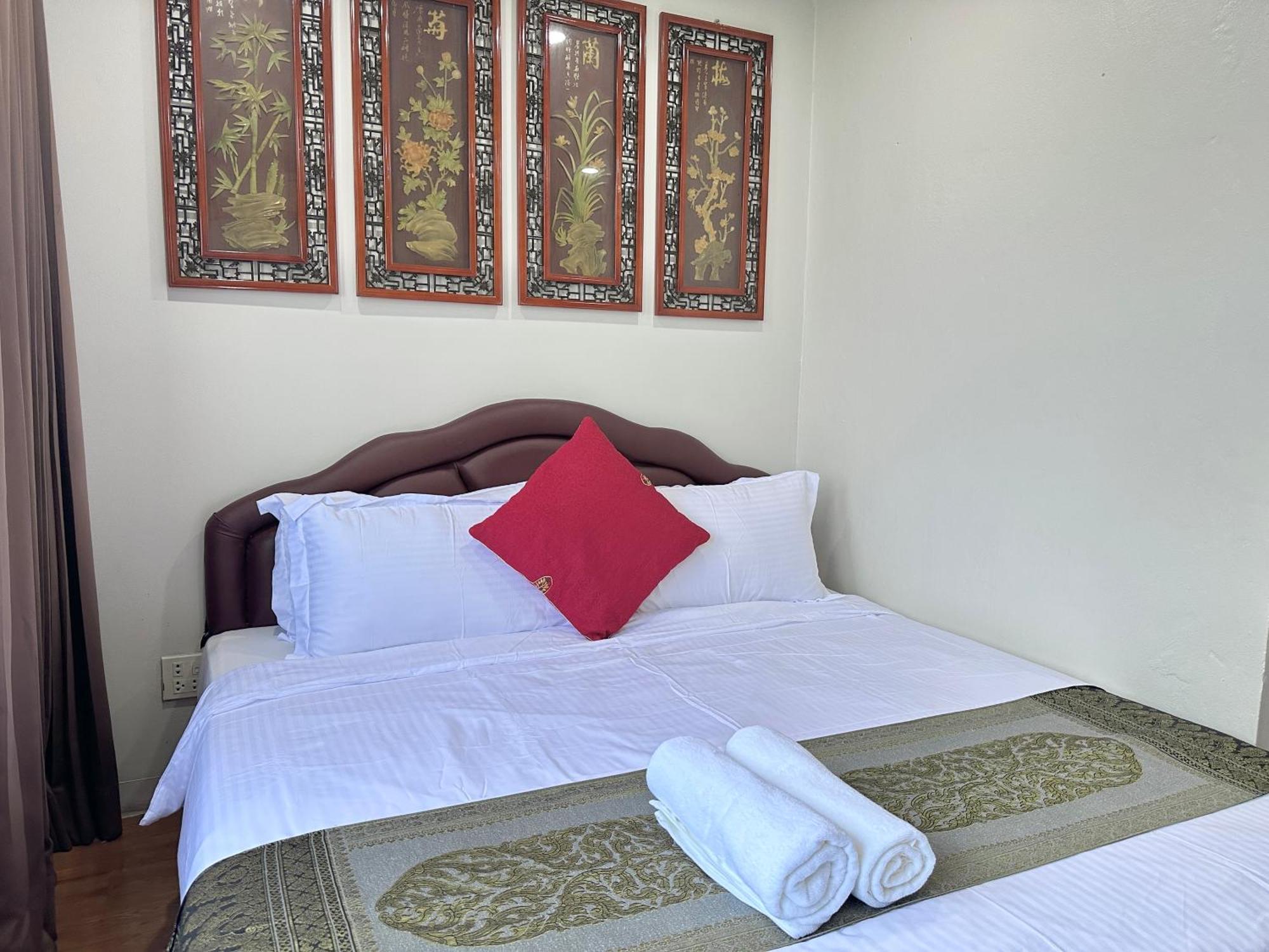 Longzhu Guesthouse Bangkok Exterior photo