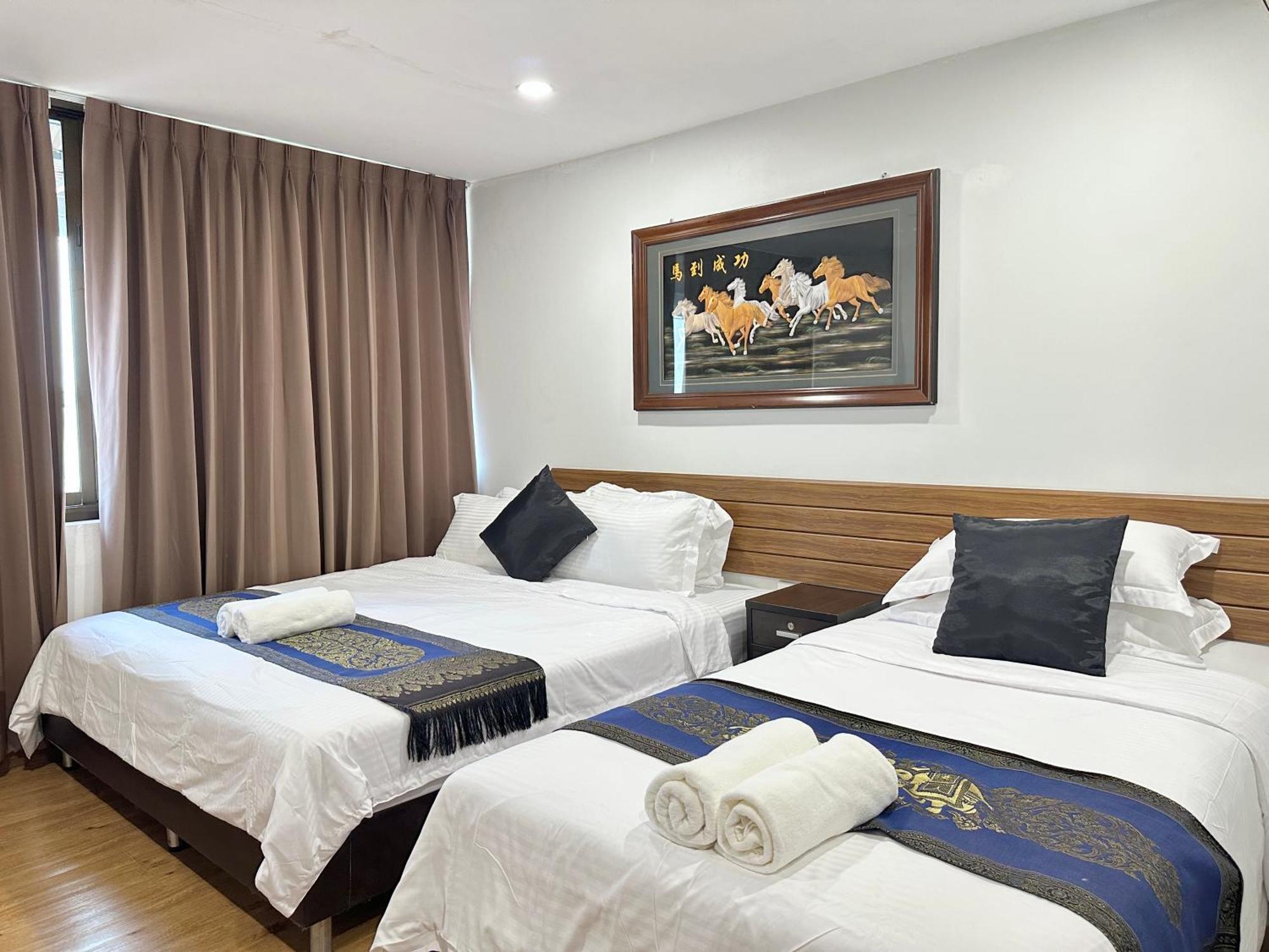 Longzhu Guesthouse Bangkok Exterior photo